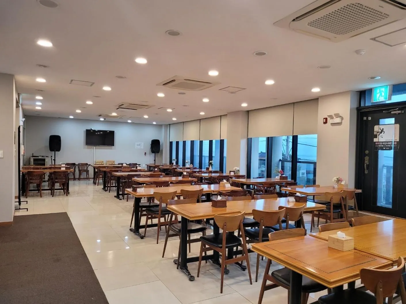Sims Hotel Jeju
