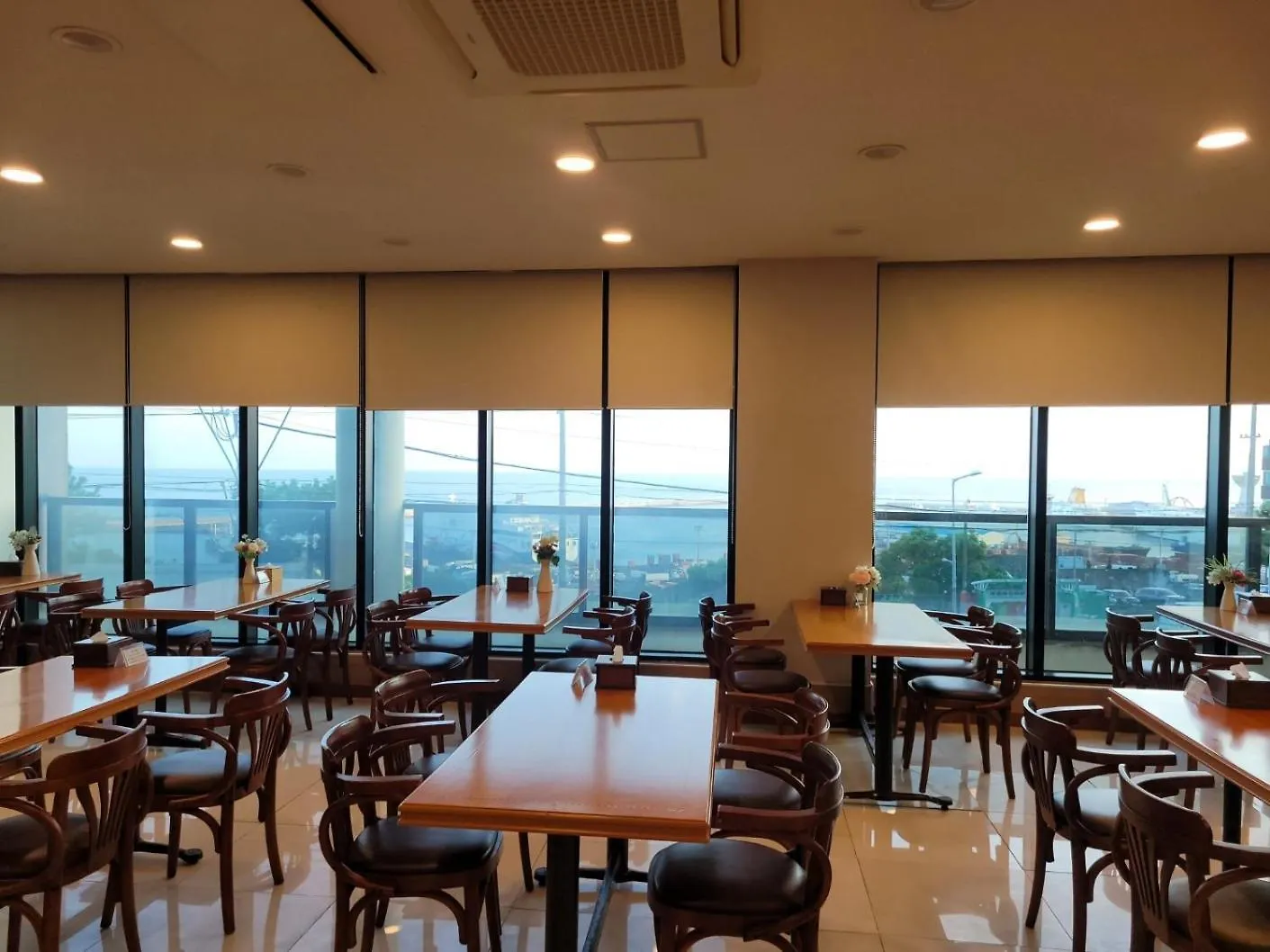 Sims Hotel Jeju