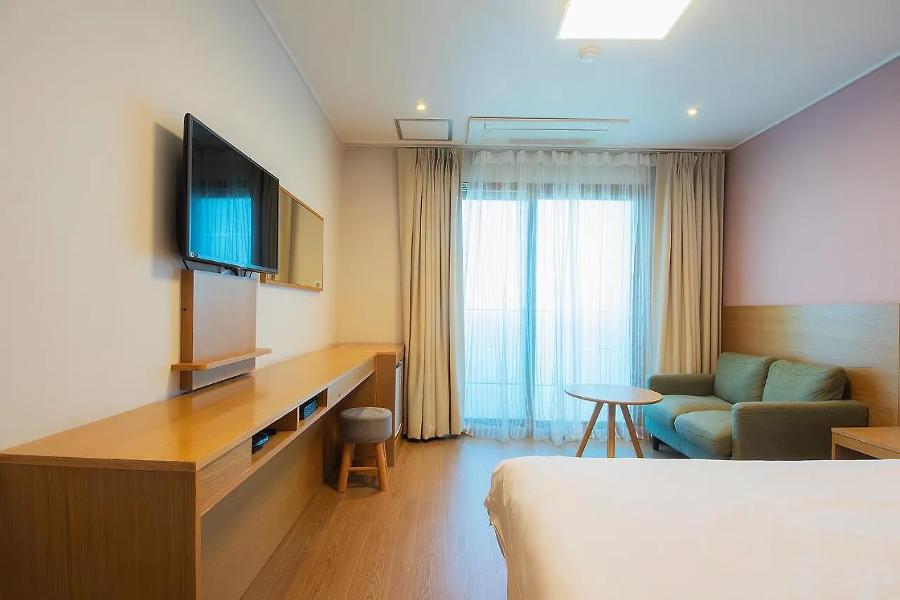Sims Hotel Jeju