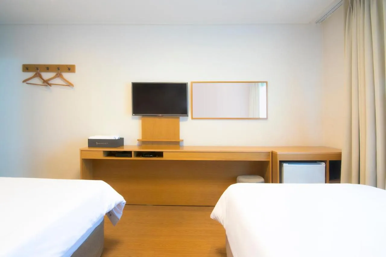 Sims Hotel Jeju